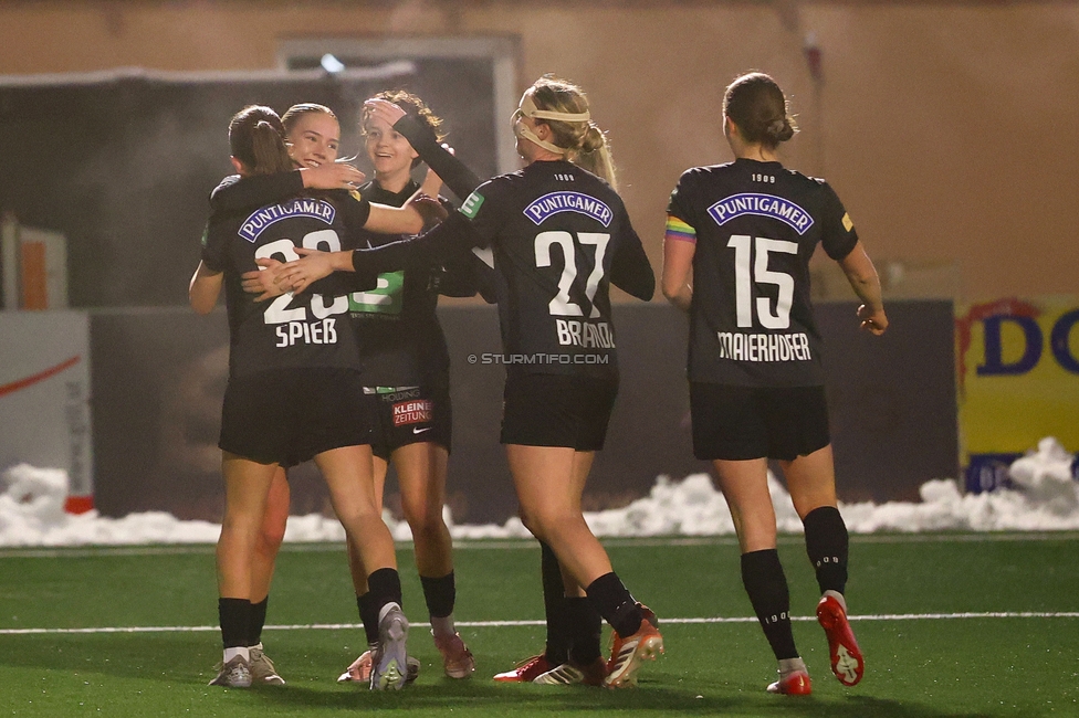 Sturm Damen - RB Salzburg
OEFB Frauen Bundesliga, 15. Runde, SK Sturm Graz Damen - RB Salzburg, Koralmstadion Deutschlandsberg , 21.02.2026. Foto zeigt Marie Spiess (Sturm Damen), Lena Breznik (Sturm Damen), Elisabeth Brandl (Sturm Damen), Leonie Christin Tragl (Sturm Damen) und Sophie Maierhofer (Sturm Damen)
