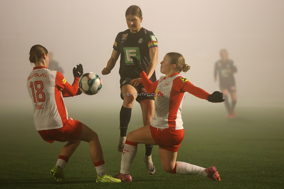 Sturm Damen - RB Salzburg
OEFB Frauen Bundesliga, 15. Runde, SK Sturm Graz Damen - RB Salzburg, Koralmstadion Deutschlandsberg , 21.02.2026. Foto zeigt Sophie Maierhofer (Sturm Damen)
