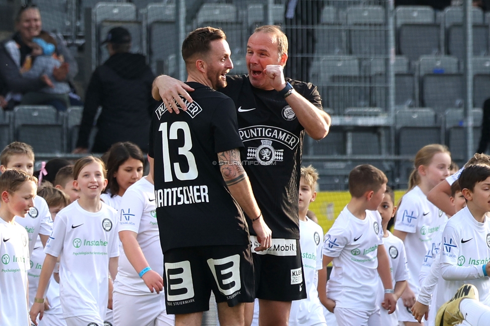 Sturm Graz - Altach
Oesterreichische Fussball Bundesliga, 22. Runde, SK Sturm Graz - SCR Altach, Stadion Liebenau Graz, 08.03.2026. Foto zeigt Jakob Jantscher (ehem. Trainer Sturm) und Mario Haas (ehem. Spieler Sturm)
