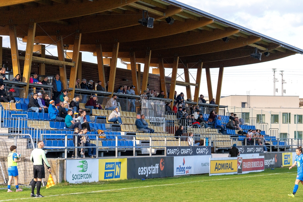 Neulengbach - Sturm Damen
OEFB Frauen Bundesliga, 16. Runde, USV Neulengbach - SK Sturm Graz Damen, Wienerwaldstadion Neulengbach, 14.03.2026

Foto zeigt eine Innenansicht im Wienerwaldstadion

