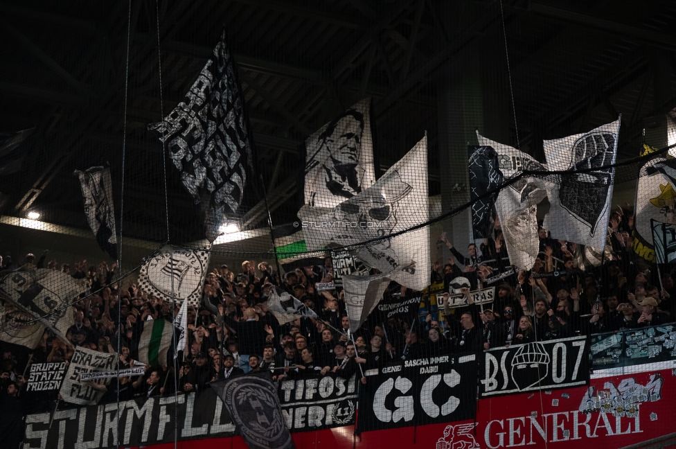 Austria Wien - Sturm Graz
Oesterreichische Fussball Bundesliga, 23. Runde, FK Austria Wien - SK Sturm Graz, Franz Horr Stadion Wien, 15.03.2026.Foto zeigt Fans von Sturm
Schlüsselwörter: sturmflut generationchaos