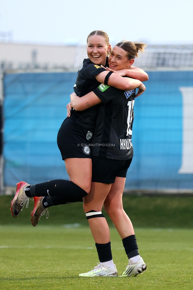 Sturm Damen - BW Linz
OEFB Frauen Bundesliga, 17. Runde, SK Sturm Graz Damen - BW Linz, Trainingszentrum Messendorf, 21.03.2026. Foto zeigt Anna Wirnsberger (Sturm Damen) und Laura Krumboeck (Sturm Damen)
