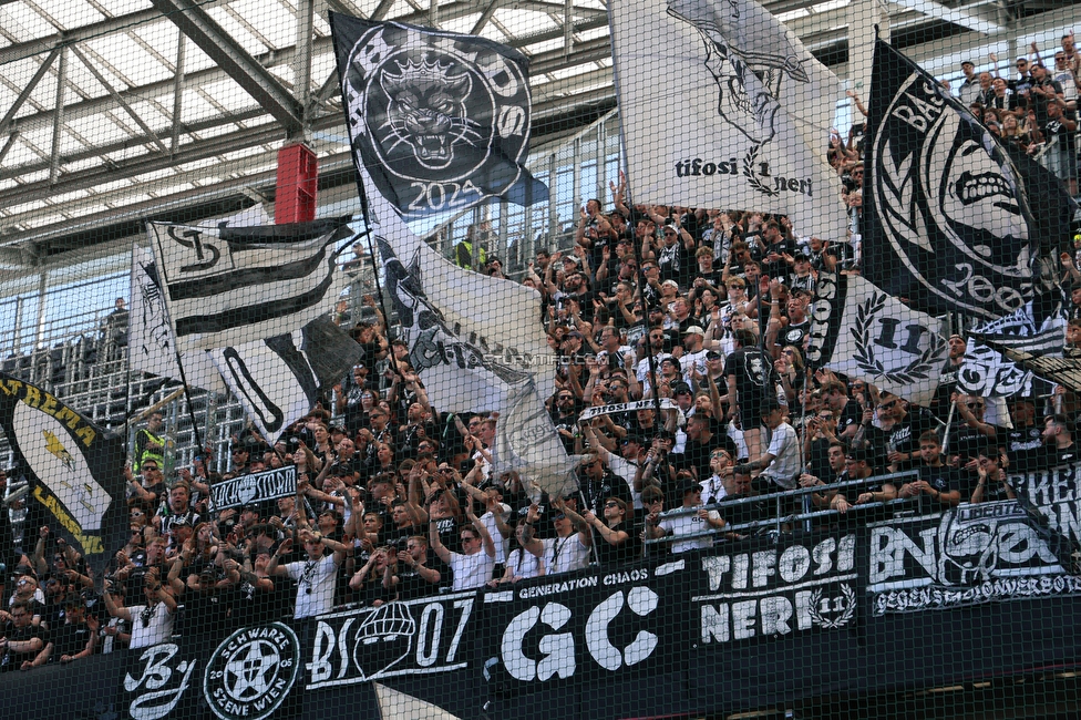 RB Salzburg - Sturm Graz
Oesterreichische Fussball Bundesliga, 30. Runde, FC RB Salzburg - SK Sturm Graz, Stadion Wals-Siezenheim, 03.05.2026.

Foto zeigt Fans von Sturm
