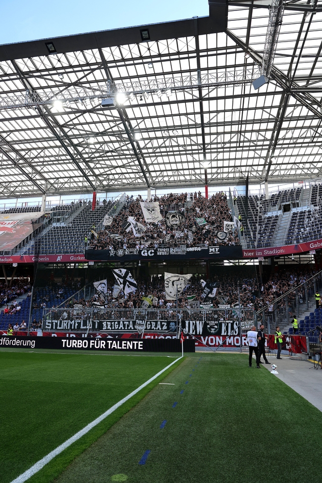 RB Salzburg - Sturm Graz
Oesterreichische Fussball Bundesliga, 30. Runde, FC RB Salzburg - SK Sturm Graz, Stadion Wals-Siezenheim, 03.05.2026.

Foto zeigt Fans von Sturm
