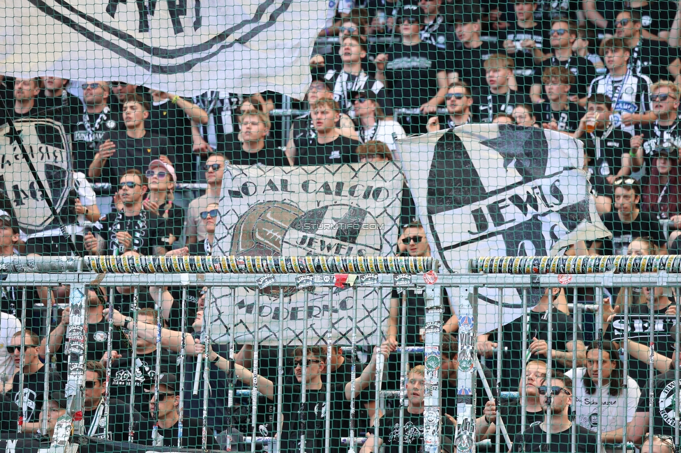 RB Salzburg - Sturm Graz
Oesterreichische Fussball Bundesliga, 30. Runde, FC RB Salzburg - SK Sturm Graz, Stadion Wals-Siezenheim, 03.05.2026.

Foto zeigt Fans von Sturm
Schlüsselwörter: jewels
