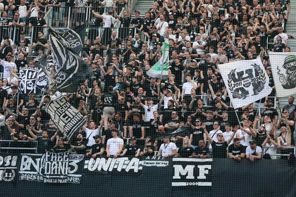 RB Salzburg - Sturm Graz
Oesterreichische Fussball Bundesliga, 30. Runde, FC RB Salzburg - SK Sturm Graz, Stadion Wals-Siezenheim, 03.05.2026.

Foto zeigt Fans von Sturm
Schlüsselwörter: bastion unita murtalfront