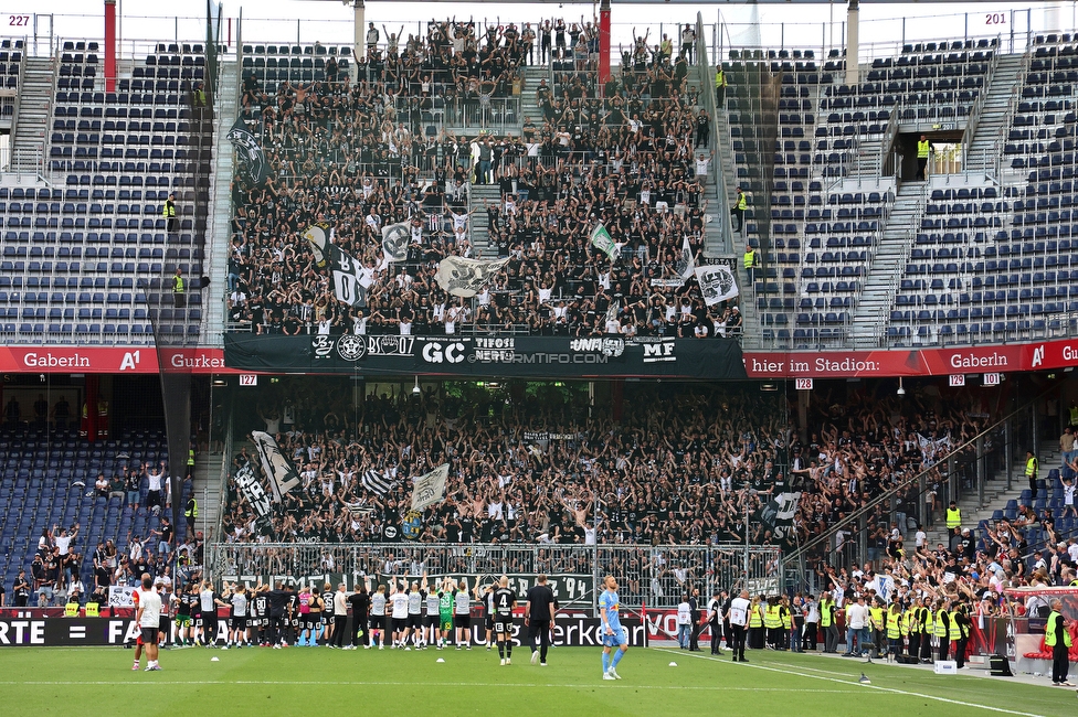 RB Salzburg - Sturm Graz
Oesterreichische Fussball Bundesliga, 30. Runde, FC RB Salzburg - SK Sturm Graz, Stadion Wals-Siezenheim, 03.05.2026.Foto zeigt Fans von Sturm
