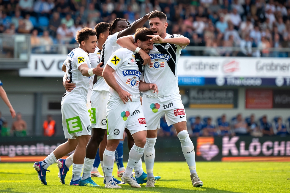 Hartberg - Sturm Graz
Oesterreichische Fussball Bundesliga, 31. Runde, TSV Hartberg - SK Sturm Graz, Profertil Arena Hartberg, 10.05.2026. Foto zeigt Otar Kiteishvili (Sturm) und Emir Karic (Sturm)

