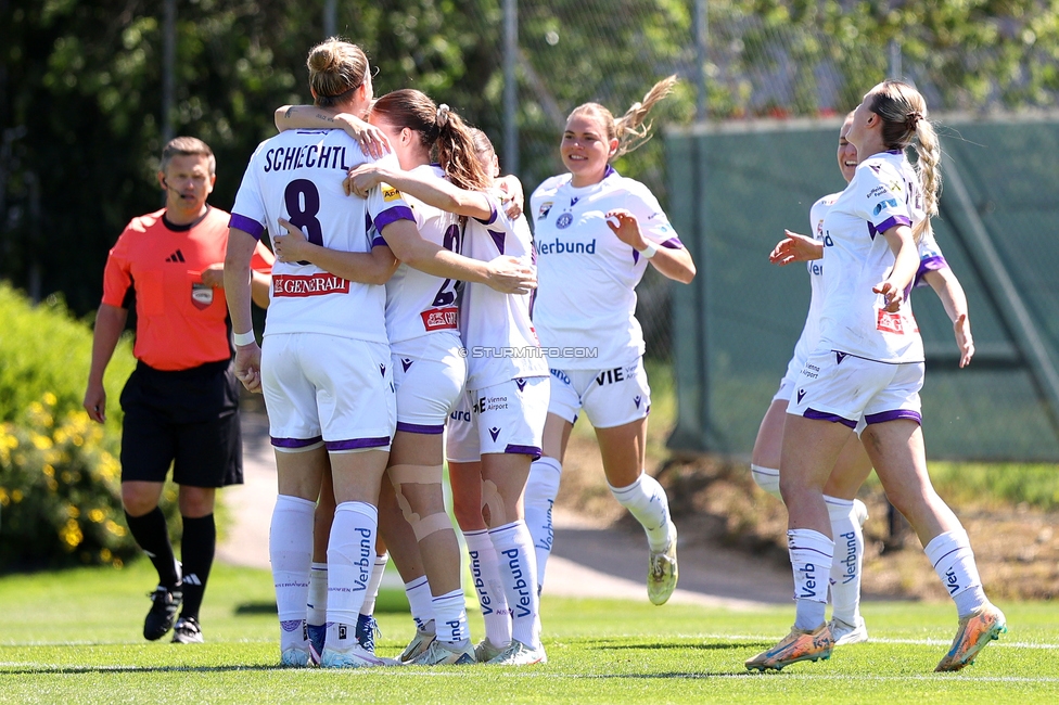 Sturm Damen - Austria Wien
OEFB Frauen Bundesliga, Meistergruppe - 4. Runde, SK Sturm Graz Damen - FK Austria Wien, Trainingszentrum Messendorf, 17.05.2026. Foto zeigt den Torjubel von Austria Wien
