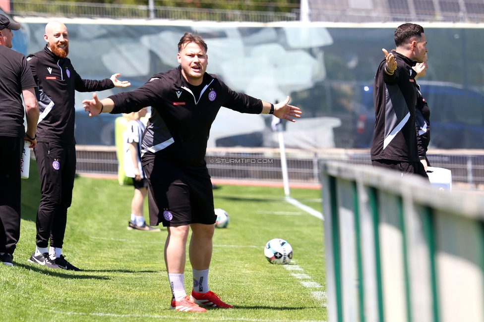 Sturm Damen - Austria Wien
OEFB Frauen Bundesliga, Meistergruppe - 4. Runde, SK Sturm Graz Damen - FK Austria Wien, Trainingszentrum Messendorf, 17.05.2026. Foto zeigt Trainer von Austria Wien
