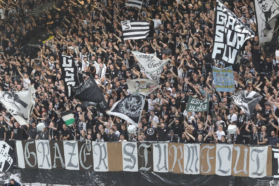 Sturm Graz - Heart of Midlothian
UEFA Champions League Qualifikation 2. Runde, SK Sturm Graz - Heart of Midlothian, Stadion Liebenau Graz, 21.07.2026. Foto zeigt Fans von Sturm
