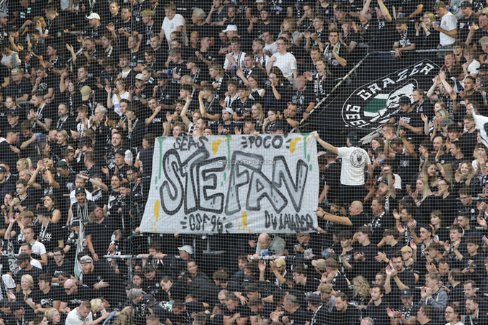 Sturm Graz - Heart of Midlothian
UEFA Champions League Qualifikation 2. Runde, SK Sturm Graz - Heart of Midlothian, Stadion Liebenau Graz, 21.07.2026. Foto zeigt Fans von Sturm mit einem Spruchband
