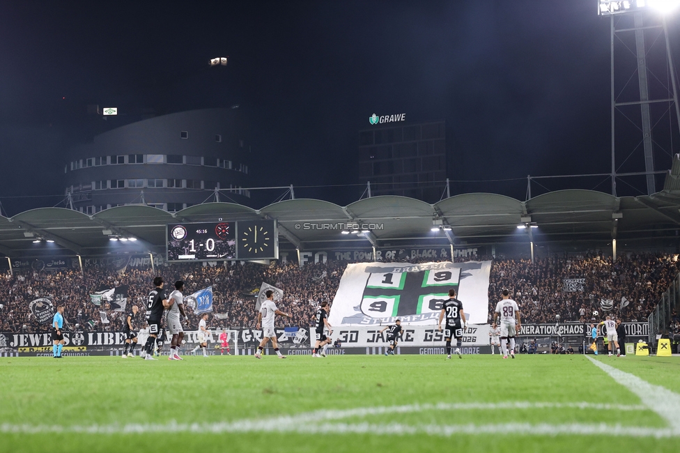 Sturm Graz - Heart of Midlothian
UEFA Champions League Qualifikation 2. Runde, SK Sturm Graz - Heart of Midlothian, Stadion Liebenau Graz, 21.07.2026. Foto zeigt Fans von Sturm mit einer Choreografie
