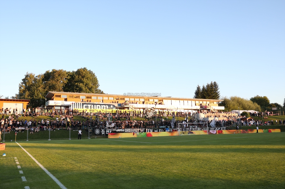 Seekirchen - Sturm Graz
OEFB Cup 1. Runde, SV Seekirchen - SK Sturm Graz, Sportzentrum Aug, Seekirchen am Wallersee, 24.07.2026. Foto zeigt Fans von Sturm
