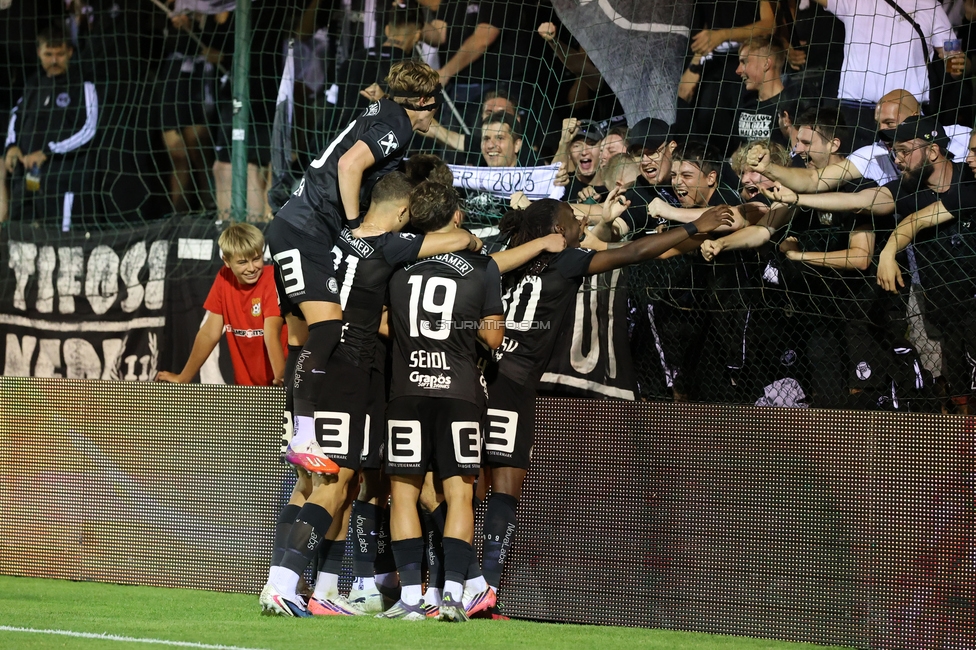 Seekirchen - Sturm Graz
OEFB Cup 1. Runde, SV Seekirchen - SK Sturm Graz, Sportzentrum Aug, Seekirchen am Wallersee, 24.07.2026. Foto zeigt die Mannschaft von Sturm

