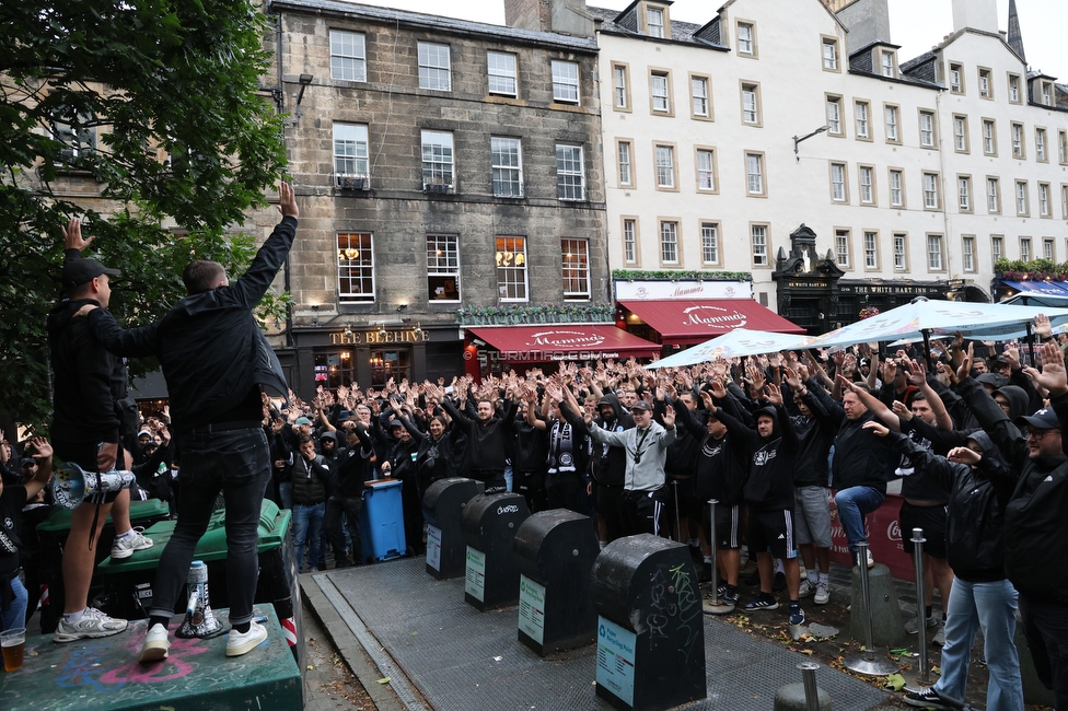Heart of Midlothian - Sturm Graz
UEFA Champions League Qualifikation 2. Runde, Heart of Midlothian - SK Sturm Graz, Tynecastle Park Edinburgh, 28.07.2026. Foto zeigt Fans von Sturm beim Corteo
