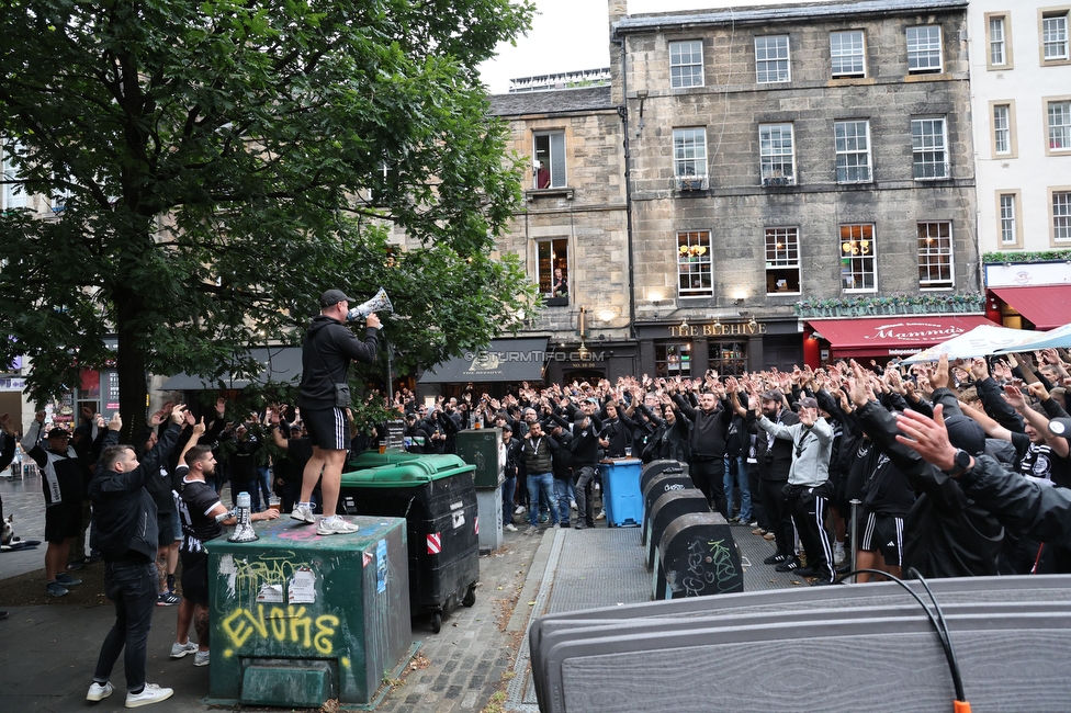 Heart of Midlothian - Sturm Graz
UEFA Champions League Qualifikation 2. Runde, Heart of Midlothian - SK Sturm Graz, Tynecastle Park Edinburgh, 28.07.2026. Foto zeigt Fans von Sturm beim Corteo
