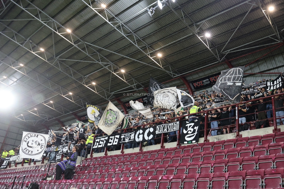 Heart of Midlothian - Sturm Graz
UEFA Champions League Qualifikation 2. Runde, Heart of Midlothian - SK Sturm Graz, Tynecastle Park Edinburgh, 28.07.2026. 

Foto zeigt Fans von Sturm
