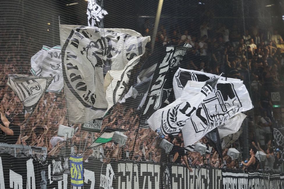 Sturm Graz - Fenerbahce
UEFA Champions League Qualifikation 3. Runde, SK Sturm Graz - Fenerbahce SK, Stadion Graz-Liebenau, 11.08.2026. 

Foto zeigt Fans von Sturm
