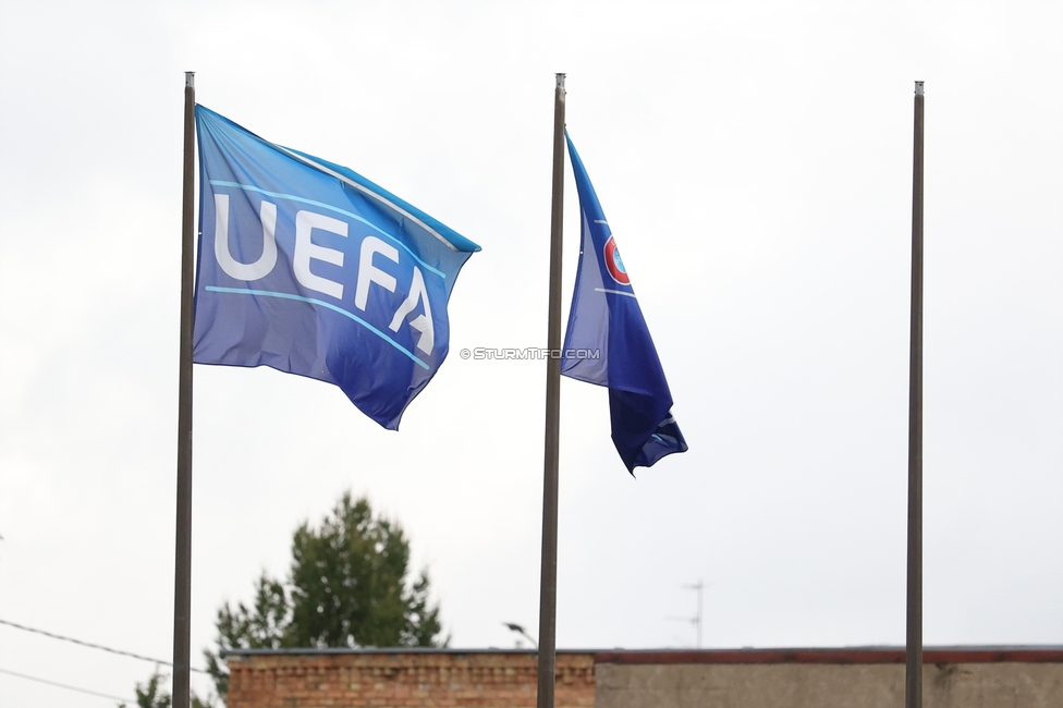 Gintra - Sturm Frauen
UEFA Womens Europa Cup, 1. Runde, FC Gintra - SK Sturm Graz Frauen, Siauliai City Municipal Stadium, 02.09.2026.Foto zeigt die UEFA Fahnen
