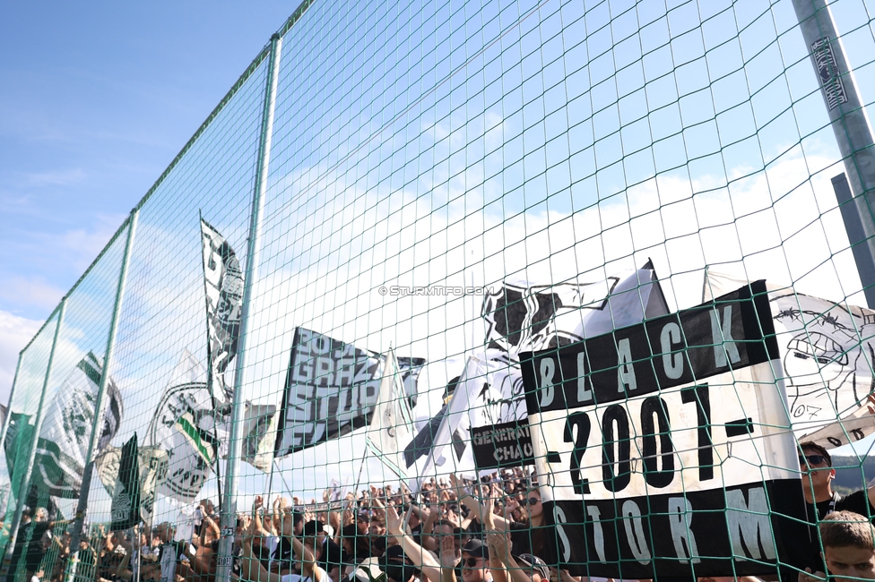 Voitsberg - Sturm Graz
OEFB Cup 2. Runde, TSV Voitsberg - SK Sturm Graz, Muenzer Bioindustrie Sportpark, Voitsberg, 05.09.2026. Foto zeigt Fans von Sturm
