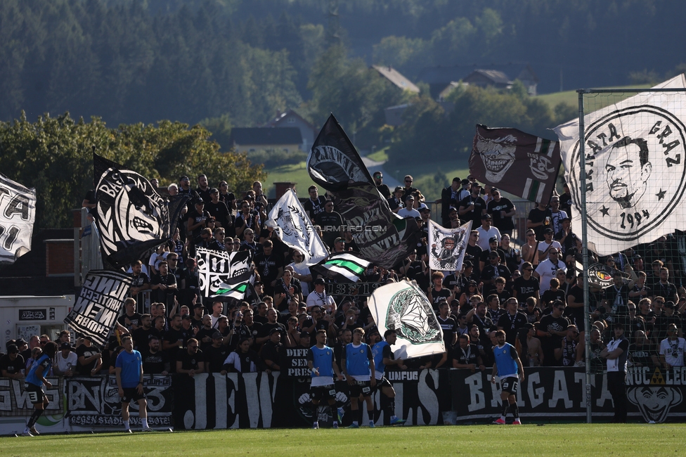 Voitsberg - Sturm Graz
OEFB Cup 2. Runde, TSV Voitsberg - SK Sturm Graz, Muenzer Bioindustrie Sportpark, Voitsberg, 05.09.2026. Foto zeigt Fans von Sturm
