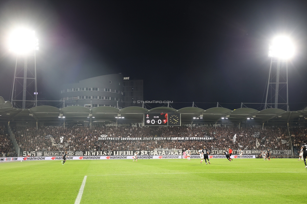 Sturm Graz - Stade Rennes
UEFA Europa League Gruppenphase 1. Spieltag, SK Sturm Graz - Stade Rennes Football Club, Stadion Graz-Liebenau Graz, 16.09.2026. Foto zeigt Fans von Sturm mit einem Spruchband
