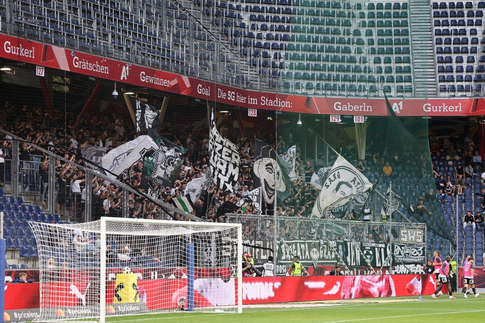 RB Salzburg - Sturm Graz
Oesterreichische Fussball Bundesliga, 7. Runde, FC RB Salzburg - SK Sturm Graz, Stadion Wals-Siezenheim, 20.09.2026.Foto zeigt Fans von Sturm
