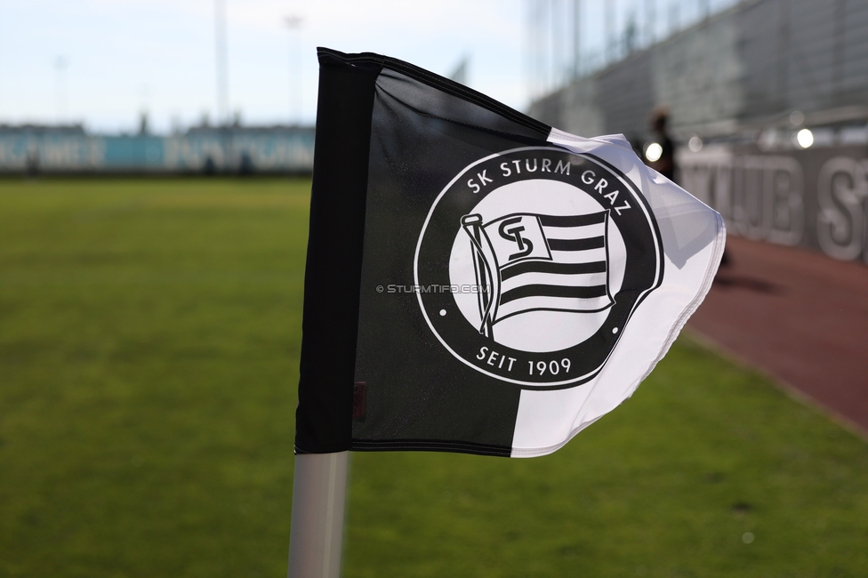 Sturm Frauen - Austria
OEFB Frauen Bundesliga, 8. Runde, SK Sturm Graz Frauen - FK Austria Wien, Trainingszentrum Messendorf, 27.09.2026. Foto zeigt die Sturm Eckfahne
