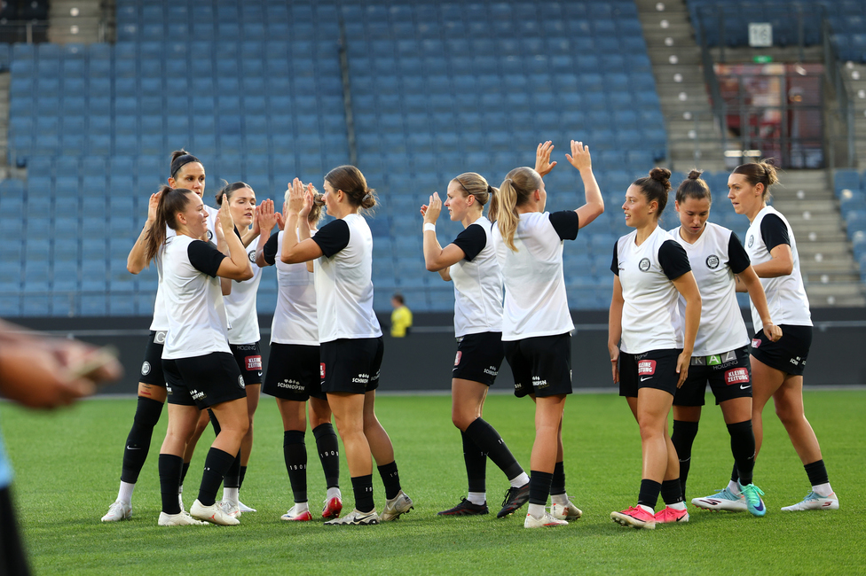 Sturm Frauen - Wolfsburg
UEFA Womens Europa Cup Qualifikation, 2. Runde, SK Sturm Graz Frauen - VfL Wolfsburg, Stadion Graz-Liebenau, 30.09.2026.Foto zeigt die Mannschaft der Sturm Frauen
