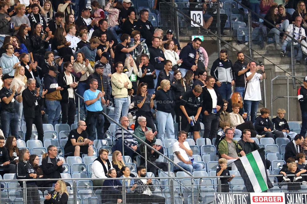 Sturm Frauen - Wolfsburg
UEFA Womens Europa Cup Qualifikation, 2. Runde, SK Sturm Graz Frauen - VfL Wolfsburg, Stadion Graz-Liebenau, 30.09.2026.Foto zeigt Fans von Sturm
