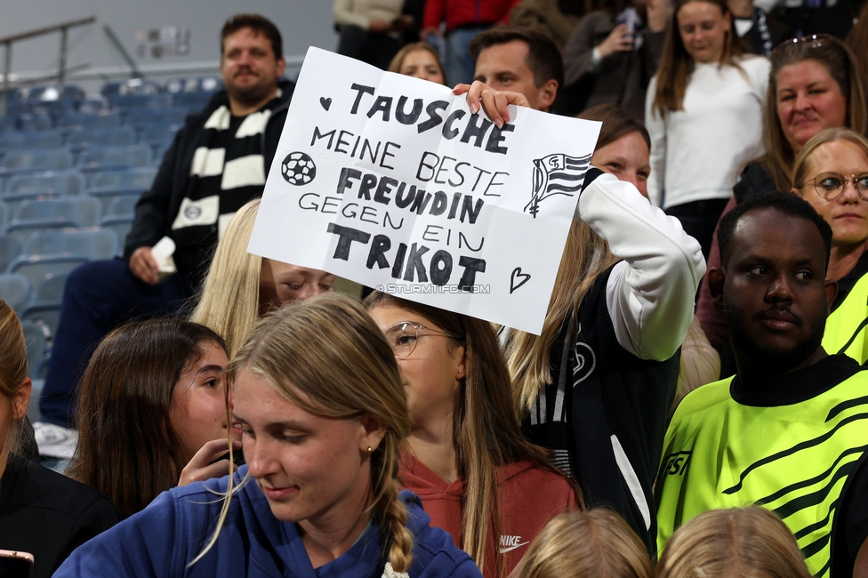 Sturm Frauen - Wolfsburg
UEFA Womens Europa Cup Qualifikation, 2. Runde, SK Sturm Graz Frauen - VfL Wolfsburg, Stadion Graz-Liebenau, 30.09.2026.Foto zeigt Fans von Sturm
