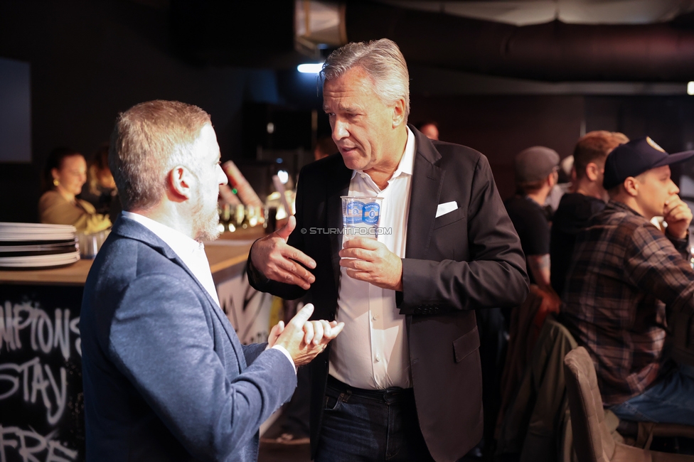 4. Sturmhistorischer Themenabend
4. Sturmhistorischer Themenabend - 20 Jahre Zwangsausgleich, Sportsbar - Das Eggenberg, Graz, 02.10.2026.

Foto zeigt Alexander Stangl (ehem. Vorstand Sturm) und Christian Jauk (Praesident Sturm)
