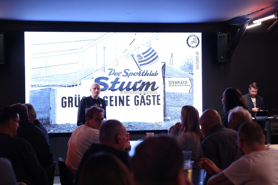 4. Sturmhistorischer Themenabend
4. Sturmhistorischer Themenabend - 20 Jahre Zwangsausgleich, Sportsbar - Das Eggenberg, Graz, 02.10.2026.

Foto zeigt Benjamin Sikora (Moderator)
