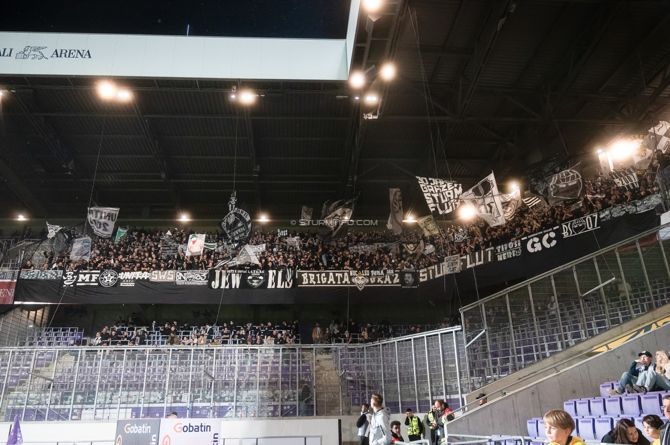 Austria Wien - Sturm Graz
Oesterreichische Fussball Bundesliga, 8. Runde, FK Austria Wien - SK Sturm Graz, Franz Horr Stadion Wien, 10.10.2026.

Foto zeigt Fans von Sturm
